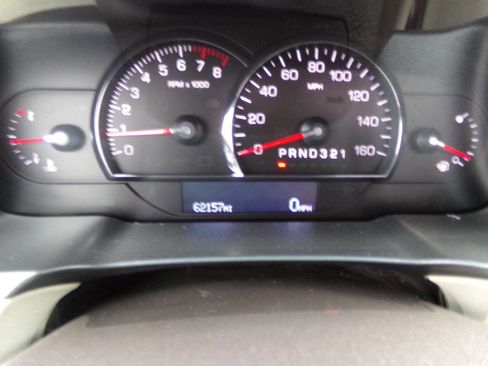 Used 2009 Cadillac DTS Luxury 5 Passenger 4dr Sedan w/ Sun And Navigation Package image 47