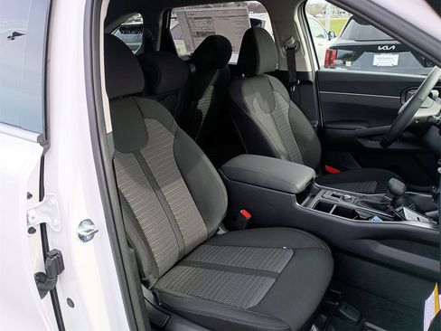 New 2026 Kia Sorento LX image 31