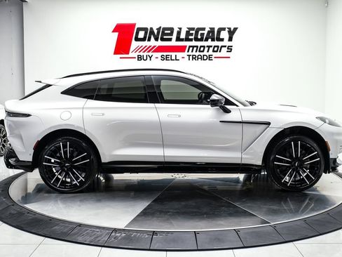 Used 2023 Aston Martin DBX 707 AWD/4WD image 6