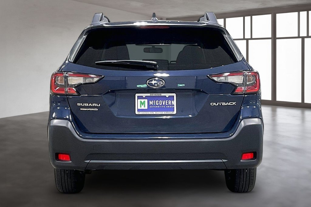 Used 2024 Subaru Outback Premium AWD/4WD image 6