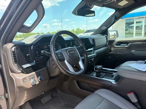 Used 2023 GMC Sierra 1500 SLT AWD/4WD image 11