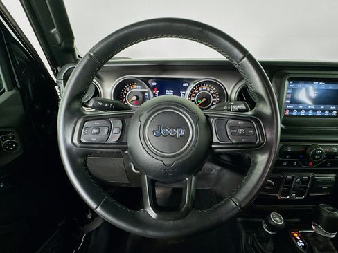 Used 2021 Jeep Wrangler Unlimited Sport image 11