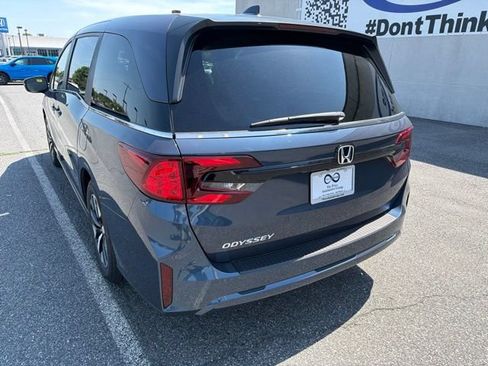 New 2026 Honda Odyssey EX-L image 5