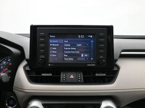 Used 2020 Toyota RAV4 XLE Premium FWD image 14