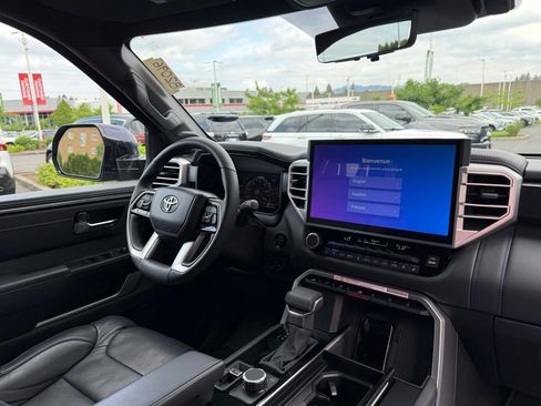 Certified 2025 Toyota Sequoia Platinum AWD/4WD image 23