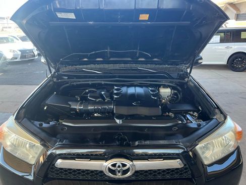 Used 2013 Toyota 4Runner Limited image 36