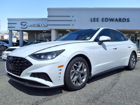 Used 2021 Hyundai Sonata SEL image 1