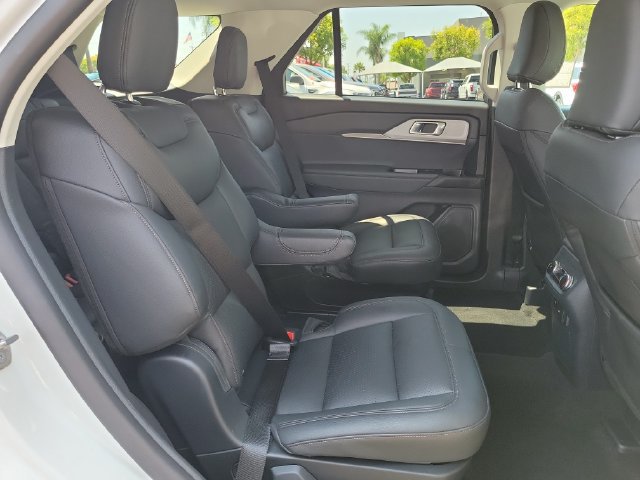 Used 2026 Ford Explorer Active w/ Active Comfort Package RWD image 18