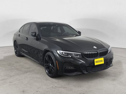 Used 2021 BMW 330i xDrive Sedan w/ M Sport Package AWD/4WD image 7
