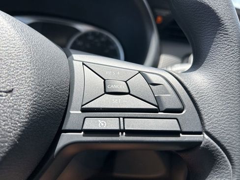 New 2025 Nissan Kicks Play S image 20