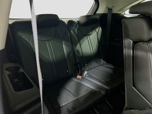 Used 2025 Kia Sorento S w/ Panoramic Sunroof Package image 26