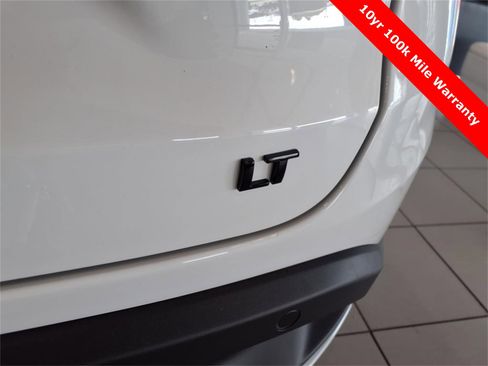 New 2025 Chevrolet Trax LT w/ Driver Confidence Package image 10