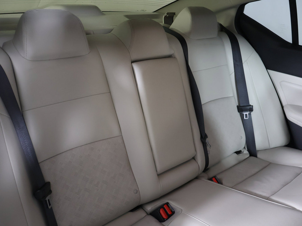 Used 2025 Nissan Altima 2.5 SL FWD image 34