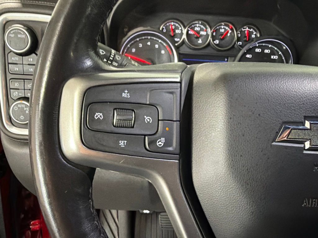 Certified 2021 Chevrolet Silverado 1500 RST w/ LPO, Blackout Package AWD/4WD image 33