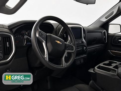 Used 2020 Chevrolet Silverado 1500 LT AWD/4WD image 11