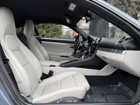 Used 2018 Porsche 718 Cayman image 31