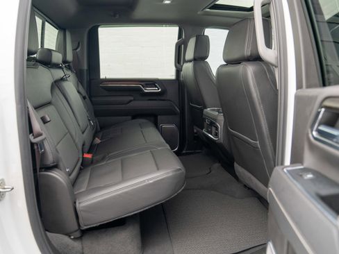 Used 2024 GMC Sierra 3500 Denali w/ Denali Reserve Package image 39