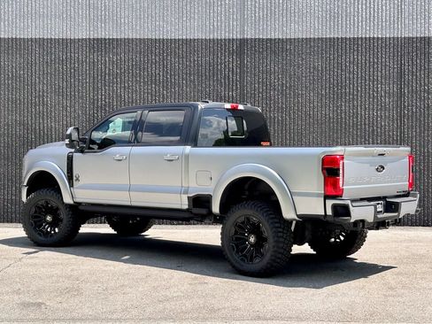 New 2026 Ford F250 Lariat w/ Black Appearance Package AWD/4WD image 4