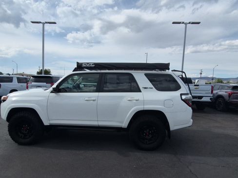 Certified 2018 Toyota 4Runner TRD Pro AWD/4WD image 6