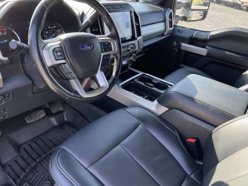 Used 2022 Ford F250 Lariat w/ Lariat Ultimate Package AWD/4WD image 42