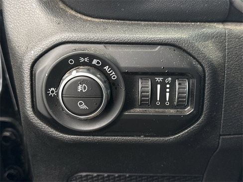 Used 2021 Jeep Gladiator Overland w/ Popular Equipment Package image 24