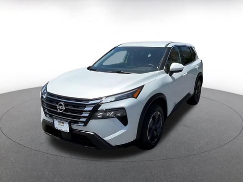 Used 2025 Nissan Rogue SV AWD/4WD image 7