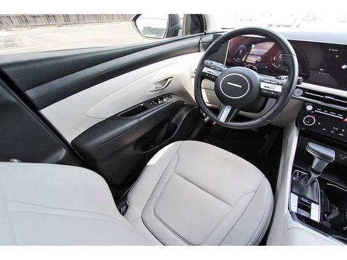 Certified 2025 Hyundai Tucson SEL image 7