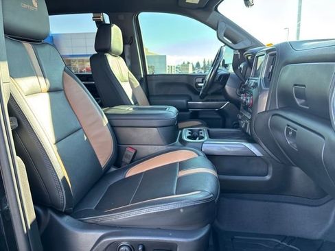 Used 2021 Chevrolet Silverado 2500 LTZ w/ Carhartt Edition image 23