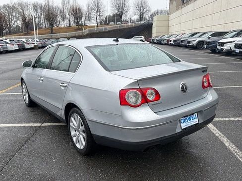 Used 2010 Volkswagen Passat Komfort image 5