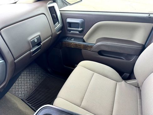 Used 2018 Chevrolet Silverado 1500 LT w/ Texas Edition image 27