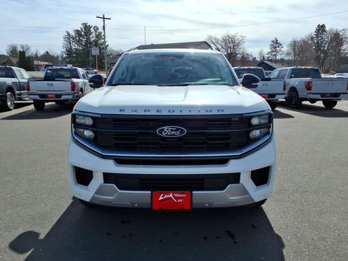 New 2026 Ford Expedition Max Platinum w/ Driver's Package image 4