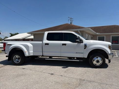 Used 2019 Ford F350 XLT w/ XLT Value Package AWD/4WD image 23