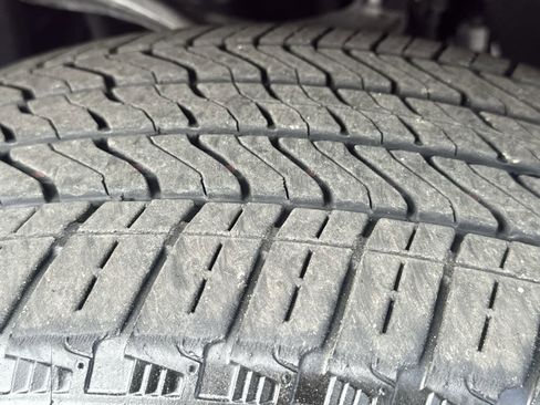 Used 2025 Chevrolet Suburban RST w/ Comfort Package image 12