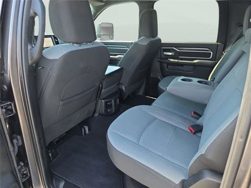 Used 2024 RAM 2500 Big Horn image 30