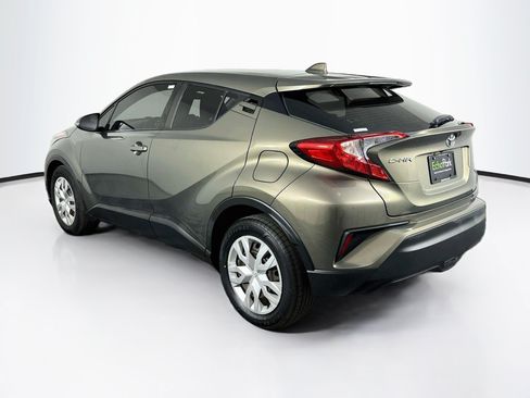 Used 2021 Toyota C-HR LE FWD image 5