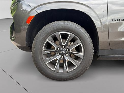Used 2021 Chevrolet Tahoe Z71 w/ Z71 Signature Package AWD/4WD image 11