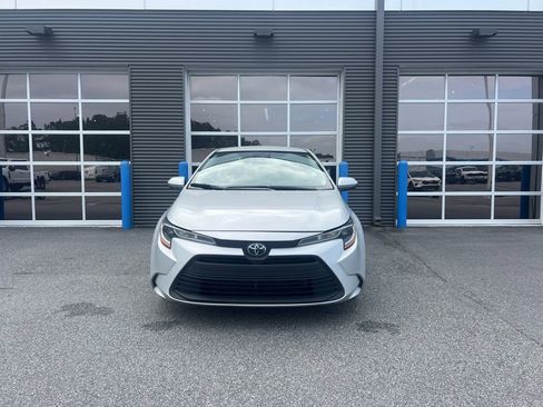 Used 2024 Toyota Corolla LE image 5