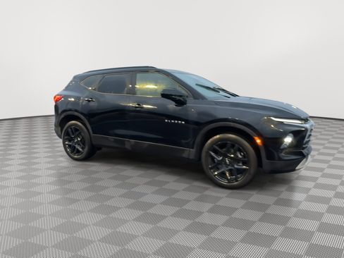 Used 2023 Chevrolet Blazer LT w/ Convenience Package image 2