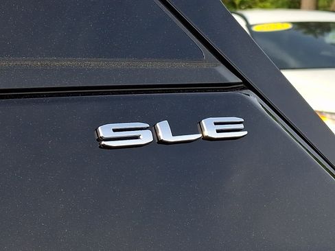 Certified 2024 GMC Terrain SLE FWD image 29