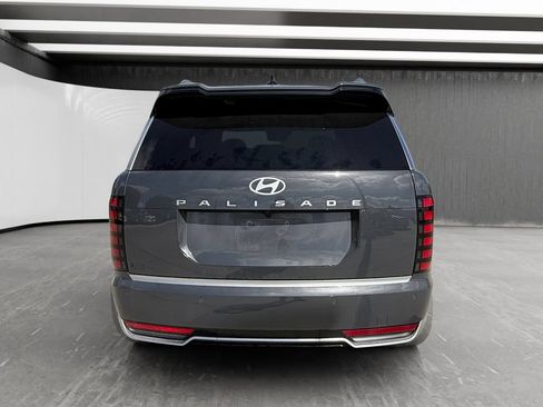 Used 2026 Hyundai Palisade Calligraphy FWD image 4