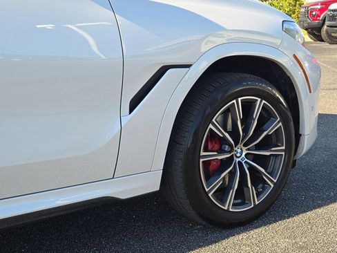 Used 2021 BMW X6 xDrive40i w/ M Sport Package image 11