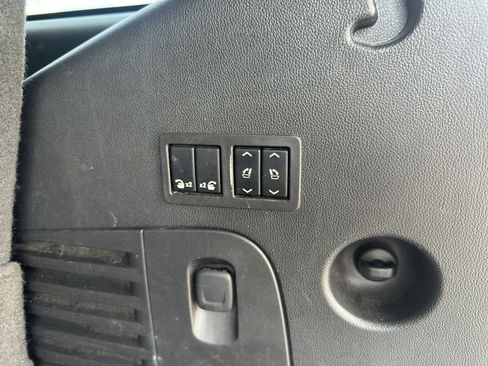 Used 2016 Chevrolet Tahoe LTZ RWD image 13