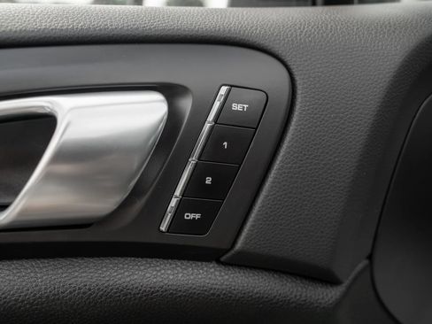 Used 2012 Porsche Cayenne S AWD/4WD image 18