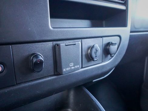 Used 2022 Chevrolet Express 3500 w/ Power Convenience Package image 21