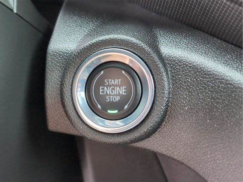 Used 2023 Chevrolet TrailBlazer LT FWD image 23