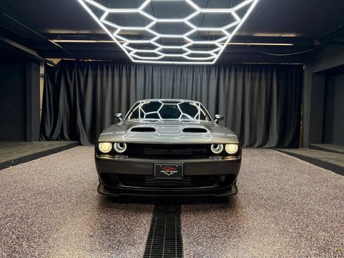 Used 2021 Dodge Challenger SRT Hellcat Redeye RWD image 2