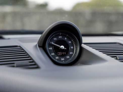 Certified 2024 Porsche 911 Carrera GTS image 34