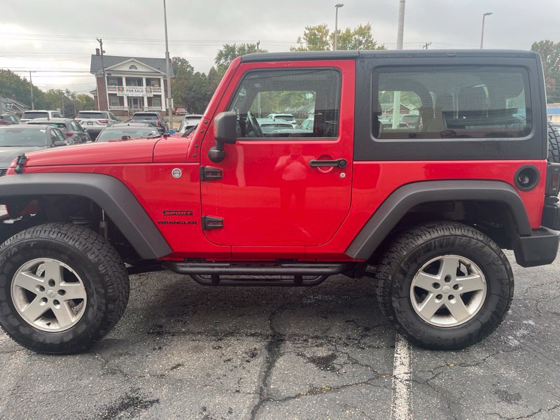 Used 2013 Jeep Wrangler Sport AWD/4WD image 8
