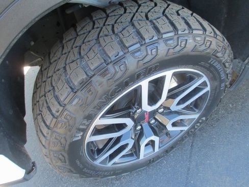 Certified 2024 GMC Sierra 1500 AT4 w/ Technology Package image 13