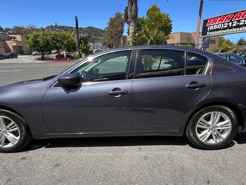 Used 2012 INFINITI G25 Journey RWD image 4